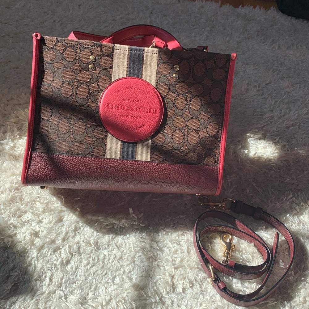 Coach shoulder/non-shoulder purse